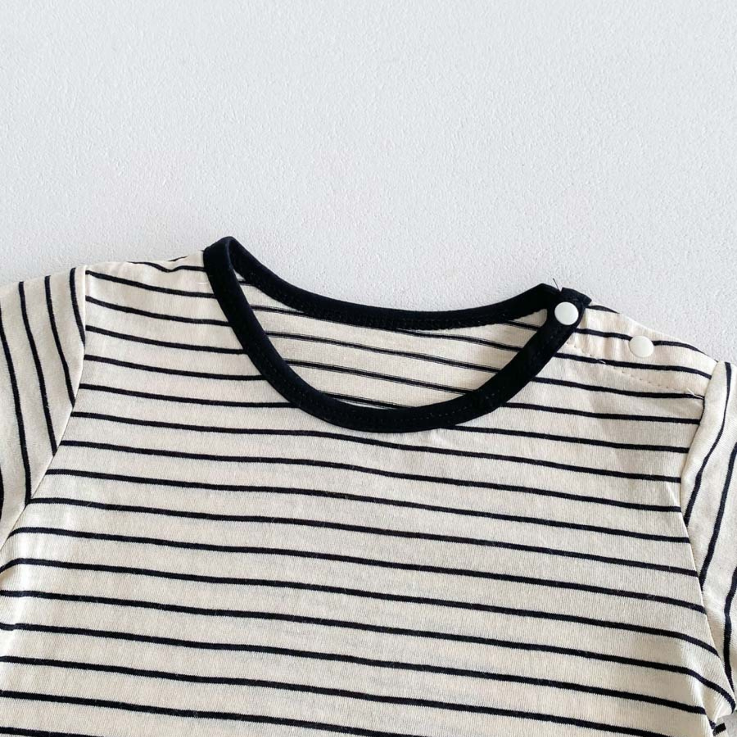 Salopette bébé - Éclat Sablé - Ensemble de deux pièce - T-shirt offert !