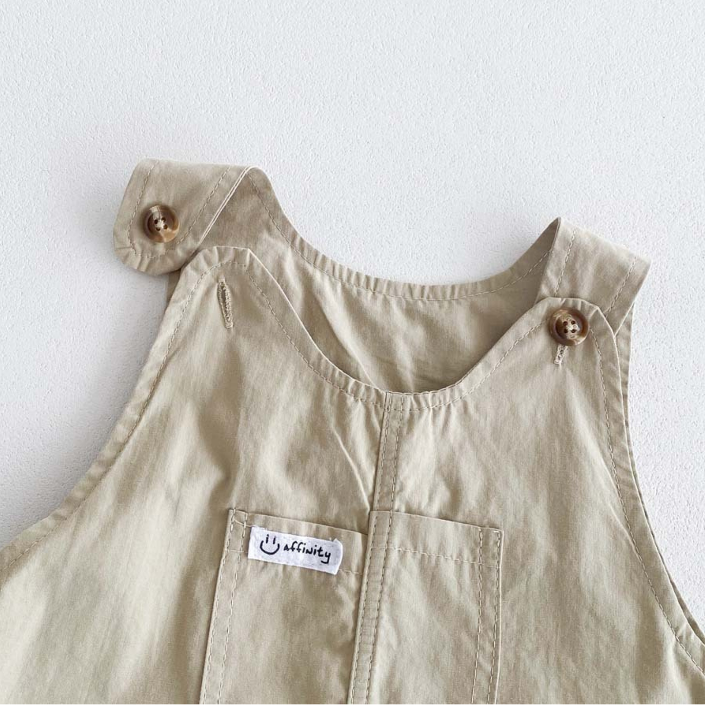 Salopette bébé - Éclat Sablé - Ensemble de deux pièce - T-shirt offert !