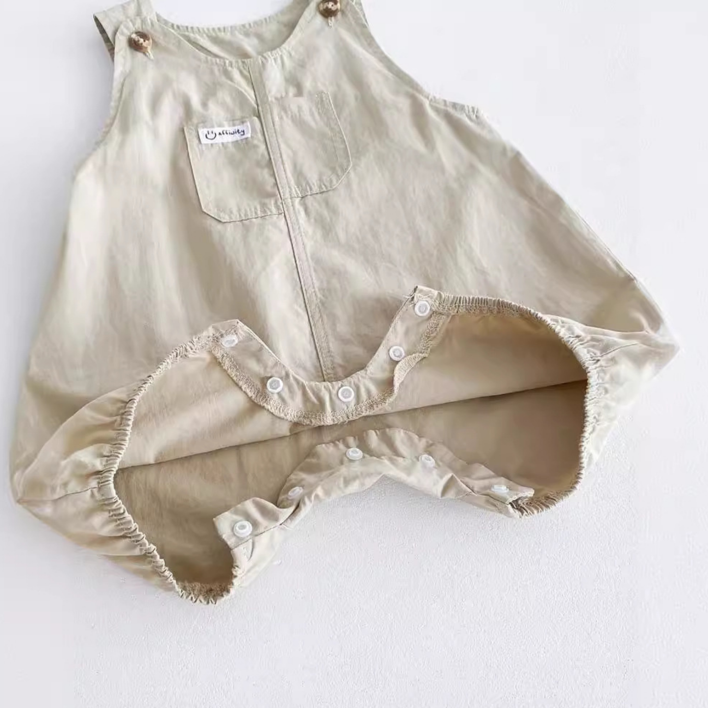 Salopette bébé - Éclat Sablé - Ensemble de deux pièce - T-shirt offert !