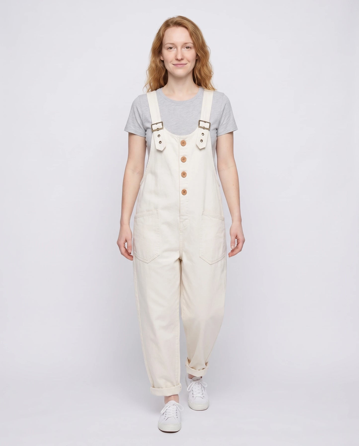 Salopette femme ample effet denim La Tournée, coloris blanc, vue de face en pied