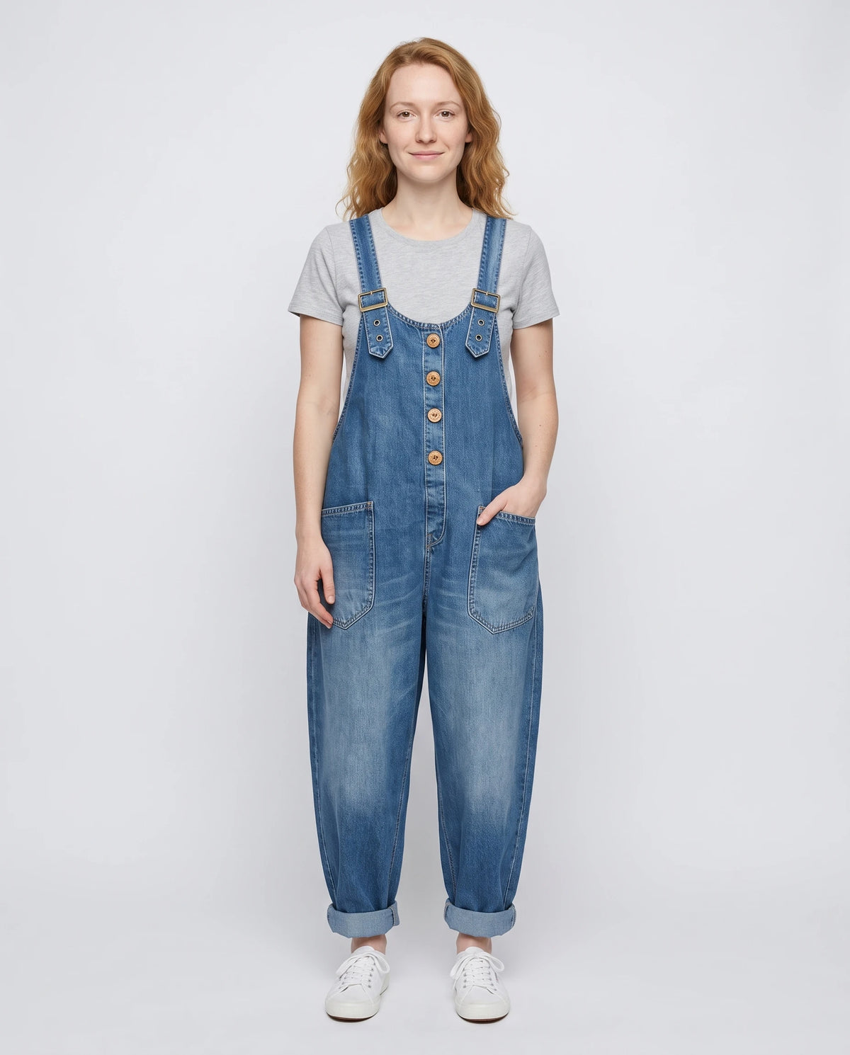Salopette femme ample effet denim La Tournée, coloris bleu, vue de face en pied
