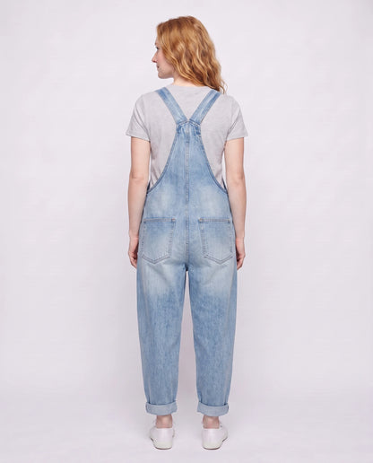 Salopette femme ample effet denim La Tournée, coloris bleu clair, vue de dos