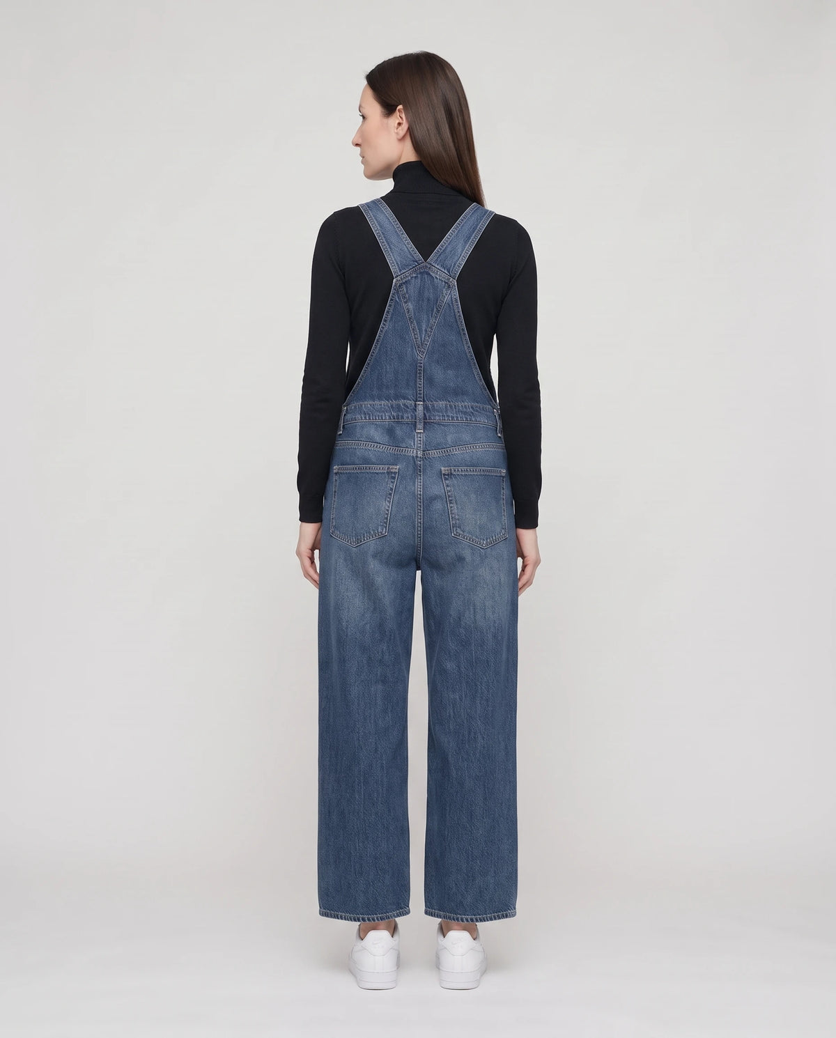 Salopette femme en denim jambes larges La Bourgeoise, coloris bleu foncé, vue de dos