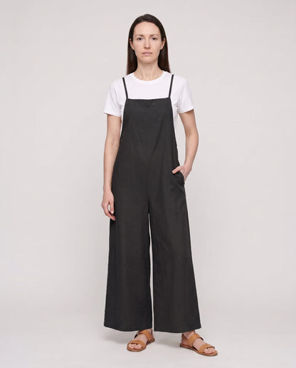 Salopette femme large en coton et lin La Palazzo, coloris noir, vue de face en pied