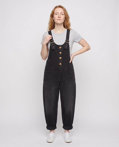 Salopette femme ample effet denim La Tournée, coloris noir, vue de face en pied
