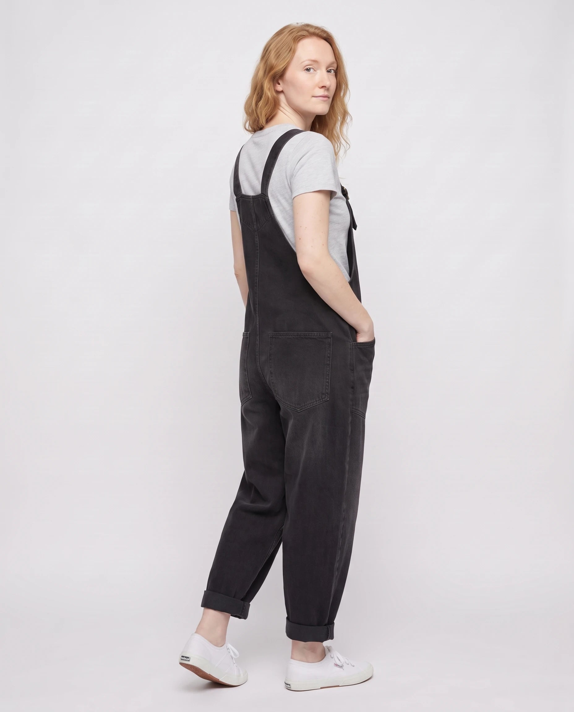 Salopette femme ample effet denim La Tournée, coloris noir, vue de dos