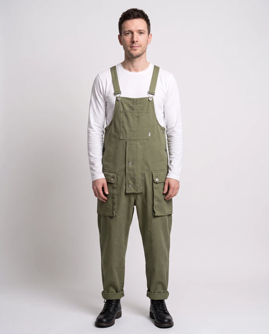 Salopette homme cargo en toile Le Docker, coloris vert armée, vue de face en pied